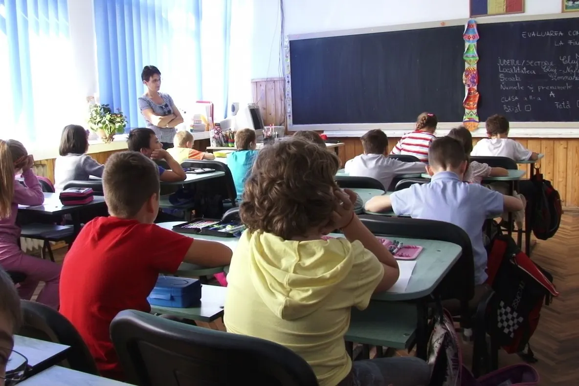 Sprijin educațional pentru elevii doljeni ai căror părinți muncesc în străinătate