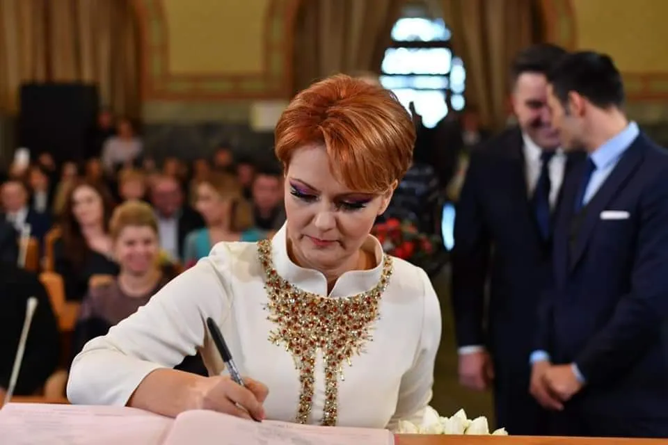 Olguţa Vasilescu confirmă pierderea unei funcţii:  „Am fost purtător de cuvânt pe o perioadă limitată“