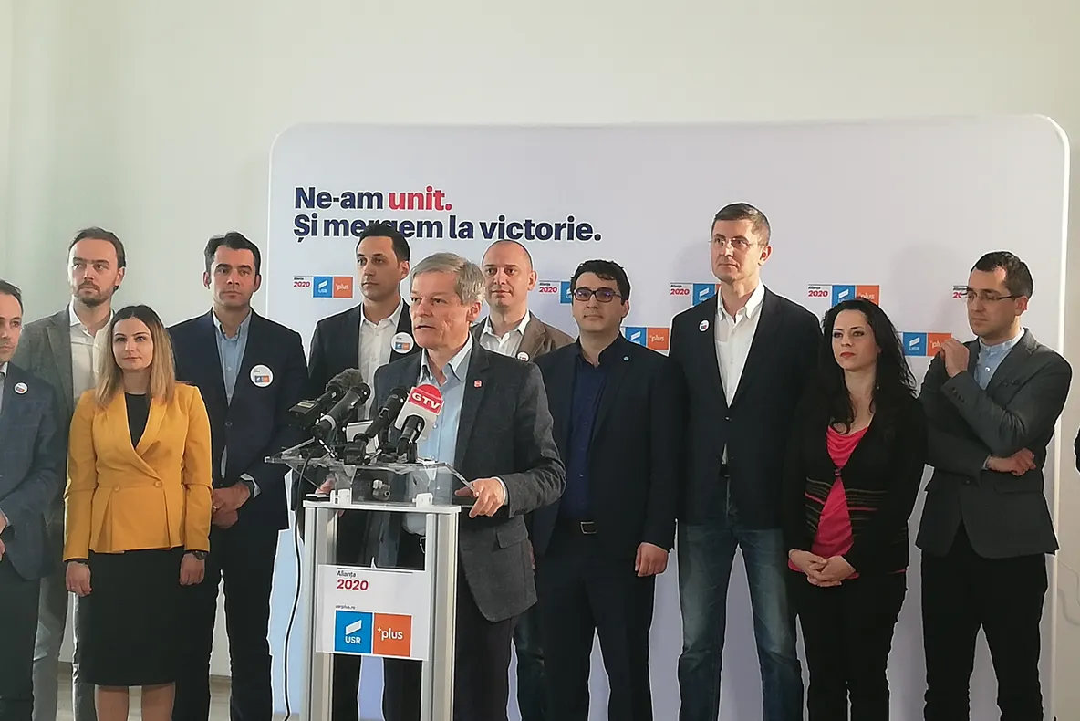 Dacian Cioloș, la Craiova, legat de grupurile politice din Parlamentul European: "N-o să ne regăsiți într-un grup politic din care fac parte PNL, PSD sau ALDE"