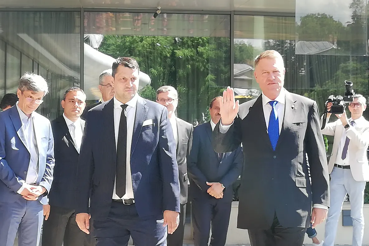 FOTO. Klaus Iohannis a ajuns la Craiova