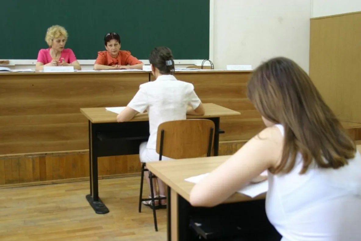 Începe examenul de bacalaureat. 4.000 de doljeni înscriși