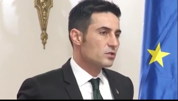 Cosmin Vasile nu va pleca în Parlamentul României, în locul lui Manda