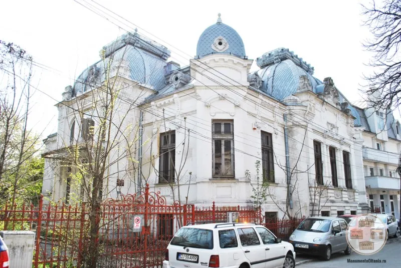 Muzeul Cărții și Exilului Românesc, mai devreme, în Craiova