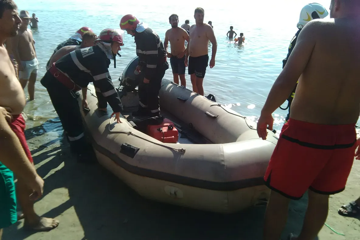 Scafandrii din două județe caută un tânăr înecat în Dunăre, la Cetate -VIDEO