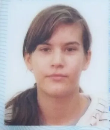 Fata de 14 ani din Dolj, dată dispărută, a fost găsită. A stat toată noaptea în podul unei case, după o ceartă cu părinții