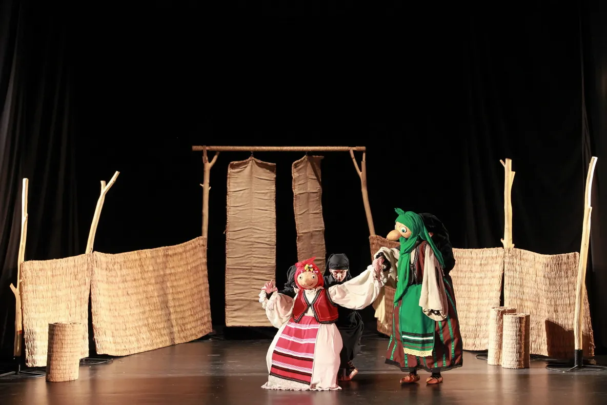 Spectacole și ateliere de creație în noua stagiune a Teatrului Colibri din Craiova
