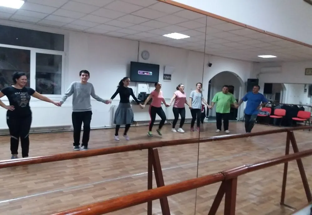 Ateliere de folclor, și anul acesta, la Ansamblul Folcloric „Maria Tănase” din Craiova