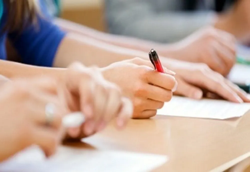 Dolj: Peste 4.800 s-au înscris la Evaluarea Națională. Examenul începe luni  