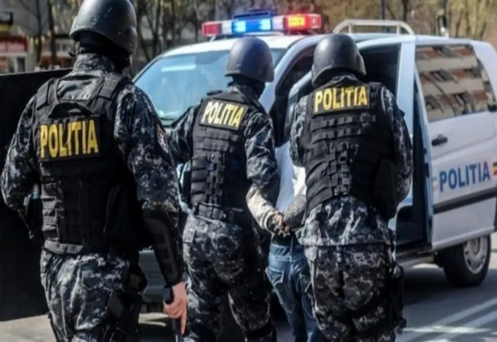 Percheziţii în Dolj. De ce sunt acuzaţi suspecţii
