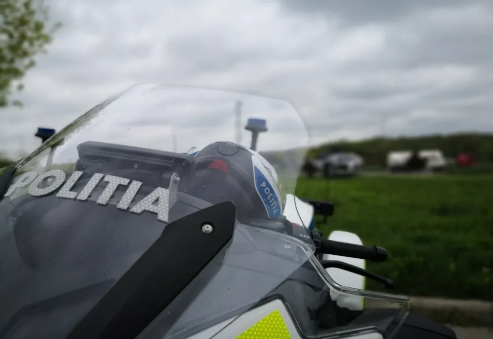 Motociclist din Dolj, la spital după ce a lovit o căruţă
