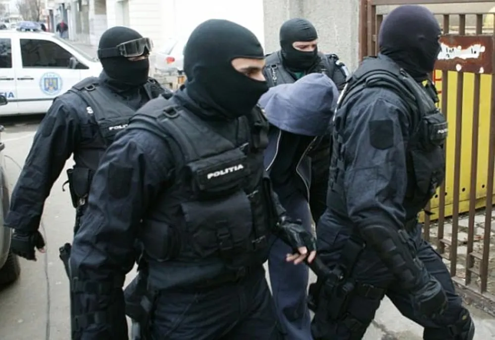 Percheziţii în Craiova şi într-o comună din Dolj. Ce au vizat acţiunile