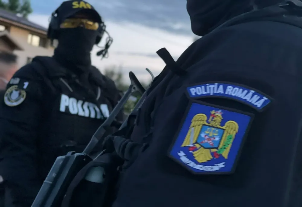 VIDEO | Un nou dosar de vaccinări fictive. 15 percheziţii în Dolj şi Bucureşti