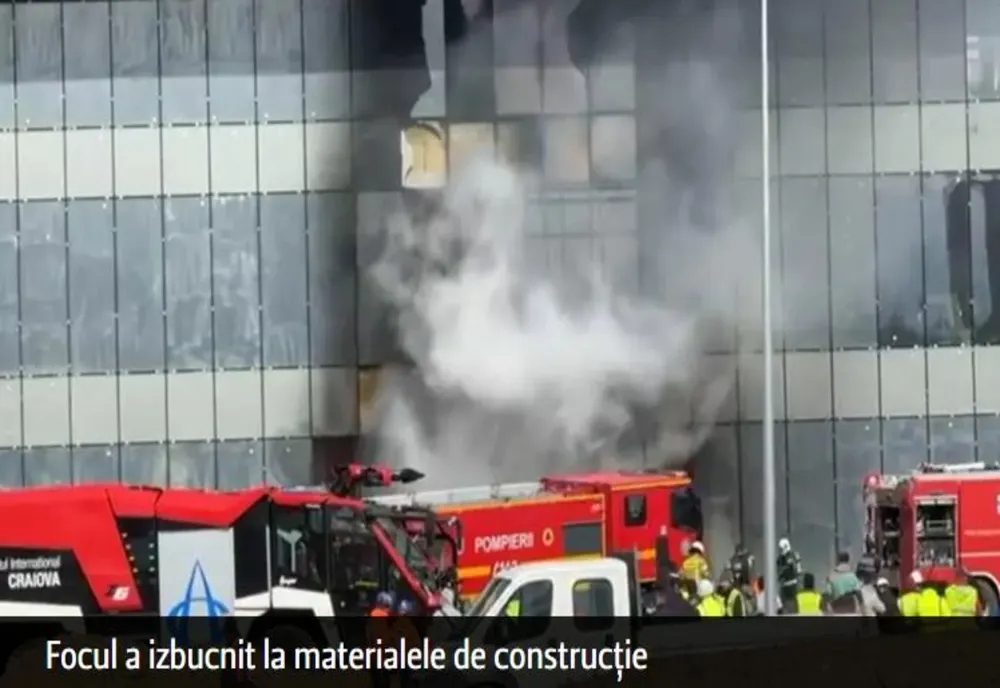 Incendiu la Aeroportul din Craiova. Mobilizare masivă a pompierilor - VIDEO