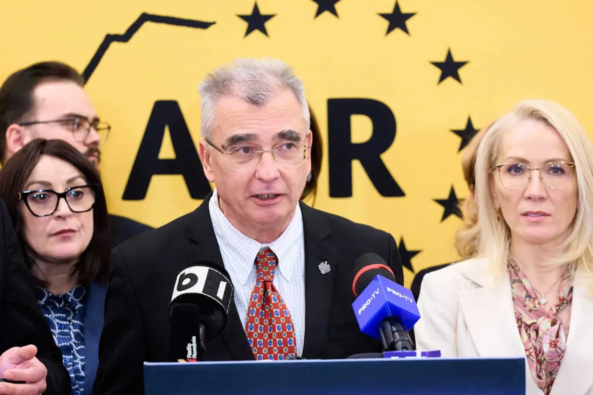 PETRIȘOR PEIU (AUR): „NICUȘOR DAN A TRANSFORMAT COTROCENIUL ÎN SEDIUL SUPERMARKETURILOR!“