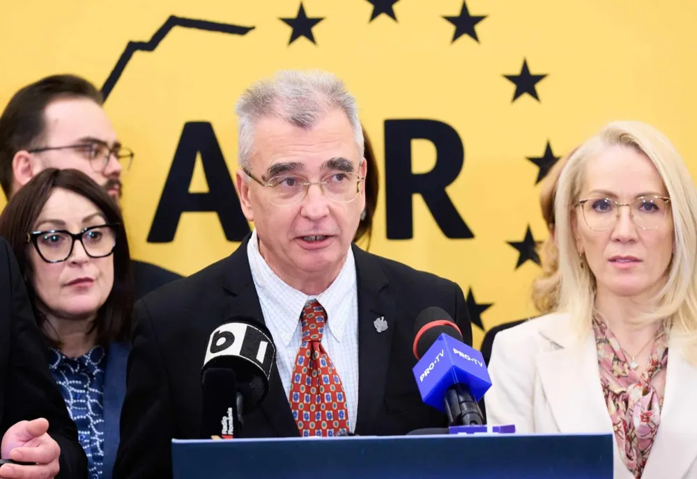 PETRIȘOR PEIU (AUR): „DUPĂ CE AU DISTRUS BUGETUL ȚĂRII, PARTIDELE DE LA GUVERNARE VOR SĂ SĂRĂCEASCĂ TOȚI ROMÂNII“