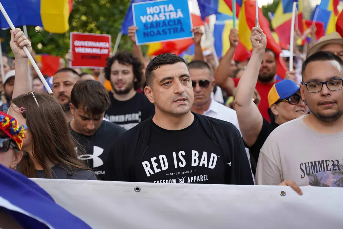 AUR, ALĂTURII DE ROMÂNII CARE AU IEȘIT ÎN STRADĂ. STOP SĂRĂCIRII! STOP DICTATURII FISCALE