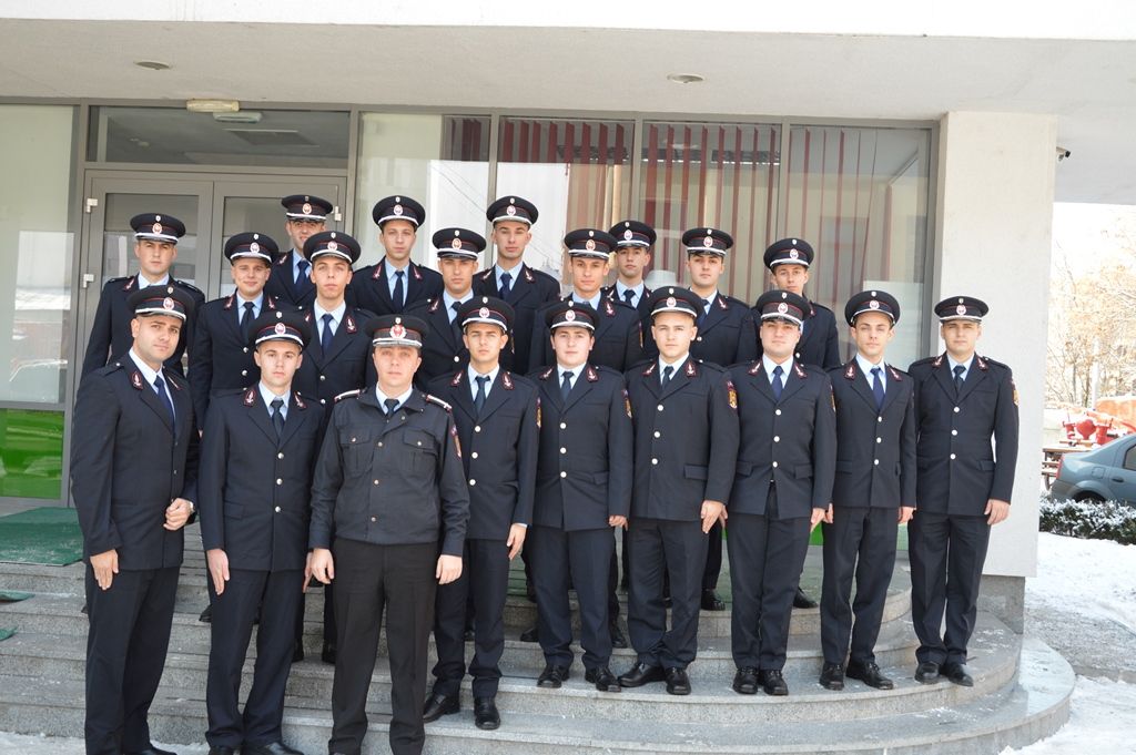 Viitori subofițeri, în practică la ISU Dolj