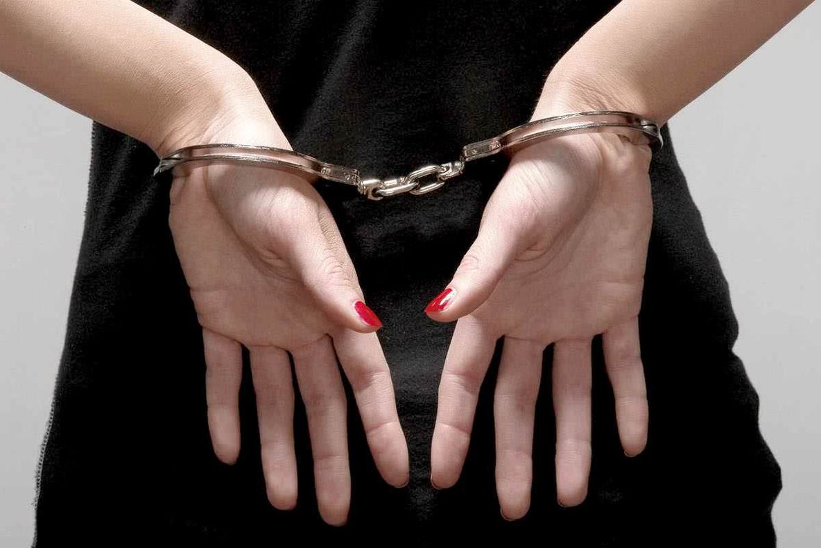 Femeie din Prahova, prinsă la furat în Craiova. Aceasta era sub control judiciar pentru alte infracțiuni