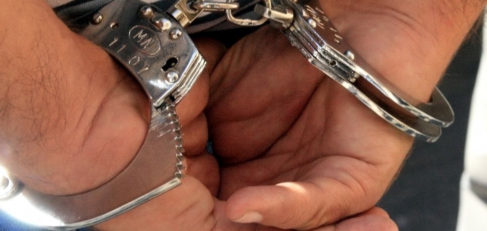 Arestat preventiv după ce a condus o maşină băut, deşi nu avea permis