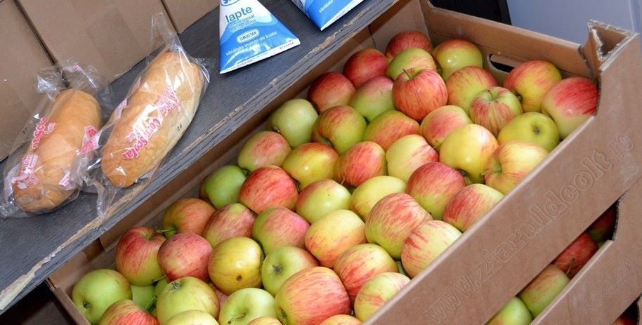 Fără corn și lapte în școlile din Dolj, dar cu activități care îndeamnă la consumul lor. „Este o acțiune depășită”