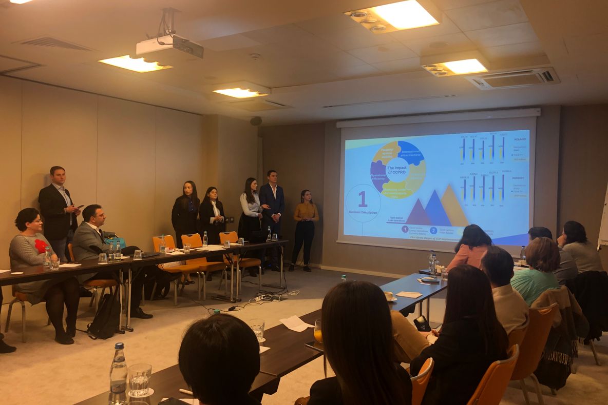 Cinci studenți doljeni, câștigători ai Concursului „CFA Institute Research Challenge 2018-2019”