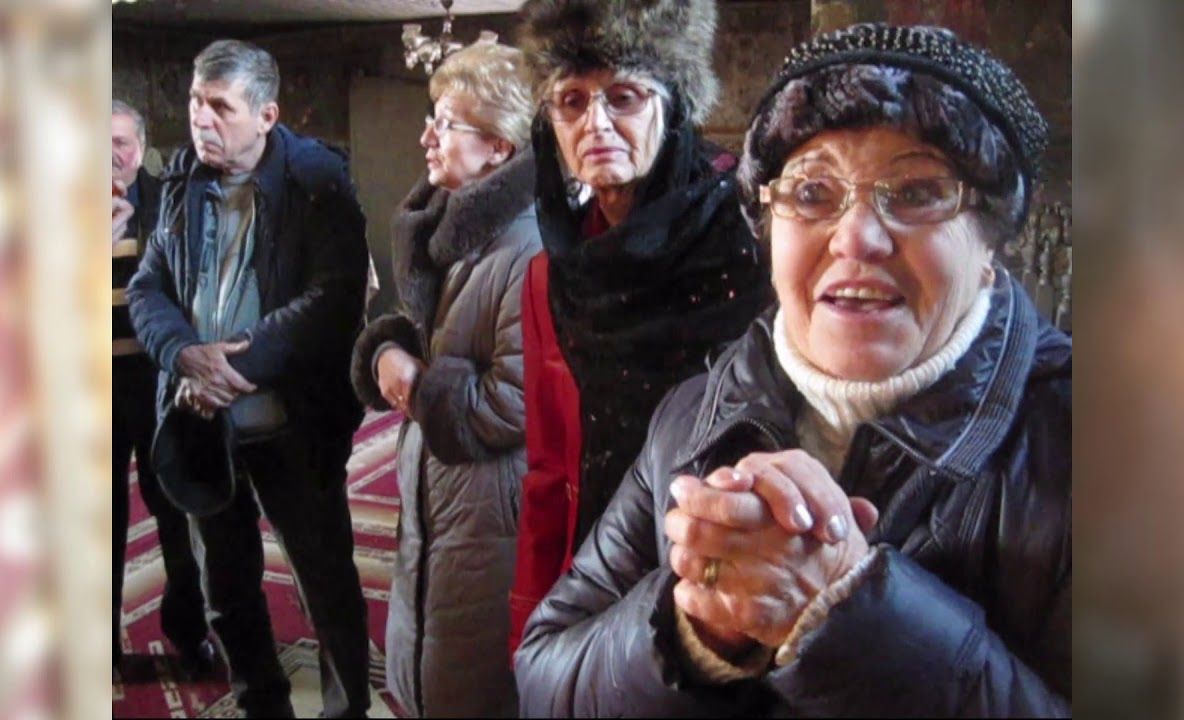 Tânără lovită de trenul Craiova-București, într-o haltă din Bănie. Victima, la spital