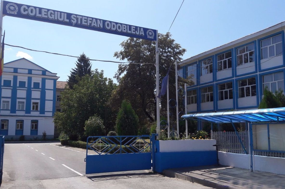 Telefonul primit de la Ecaterina Andronescu și neregulile depistate la Colegiul „Ștefan Odobleja” din Craiova. Spații închiriate pentru săli de fitness, judo sau karate