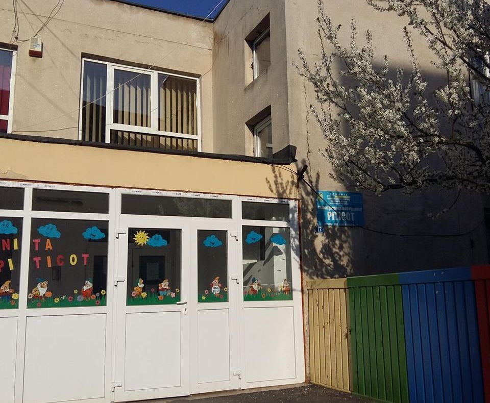 A fost semnat contractul pentru anveloparea termică a Grădiniței Piticot din Craiova. Investiția este una cu fonduri europene