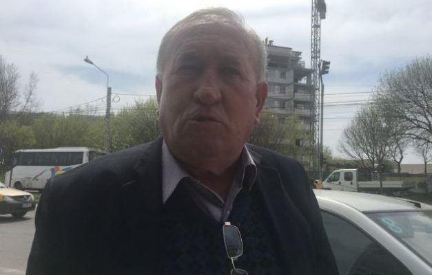 Un primar din Dolj, acuzat că a cerut adeverințe medicale ca să ducă urna mobilă la oameni ce figurează ca fiind morți, debili mintal sau se pot deplasa
