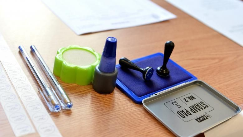 Primarul comunei Rast din județul Dolj, amendat după ce a făcut scandal în fața secției de votare. S-a mai dat o sancțiune și pentru apel fals la 112