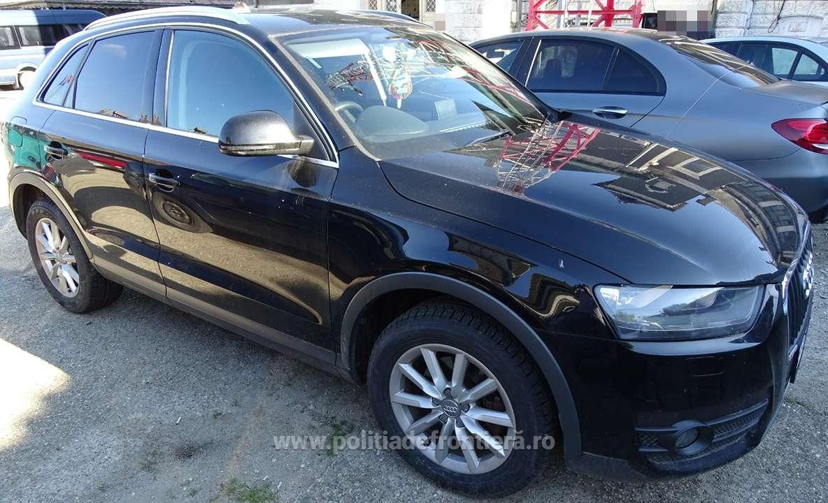 FOTO. Mașină căutată de autoritățile din Marea Britanie, găsită la Frontiera de la Calafat. Șoferul susține că a cumpărat autoturismul și că nu știa de problema fostului proprietar
