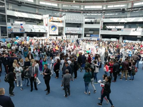 Liceele și colegiile din Dolj și-au prezentat oferta școlară pentru anul viitor, în cadrul unui târg educațional