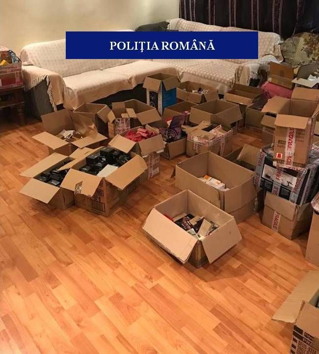 VIDEO/FOTO. Descinderi la contrabandiști de cosmetice, în Craiova și Caracal. Polițiștii au confiscat bunuri și sume de bani