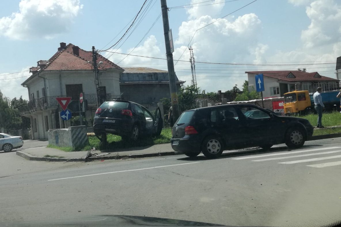 Accident cu două victime, în Craiova. FOTO