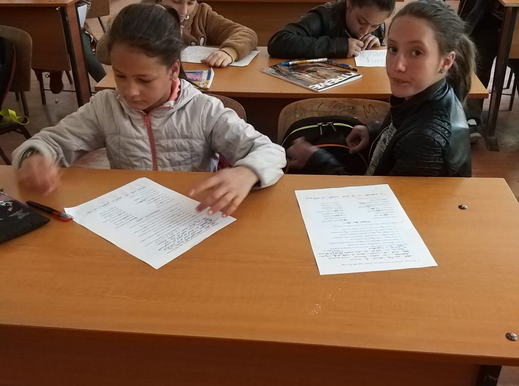 5.000 de mese calde, rechizite și ateliere educaționale pentru peste o sută de copii dintr-o comună din Dolj