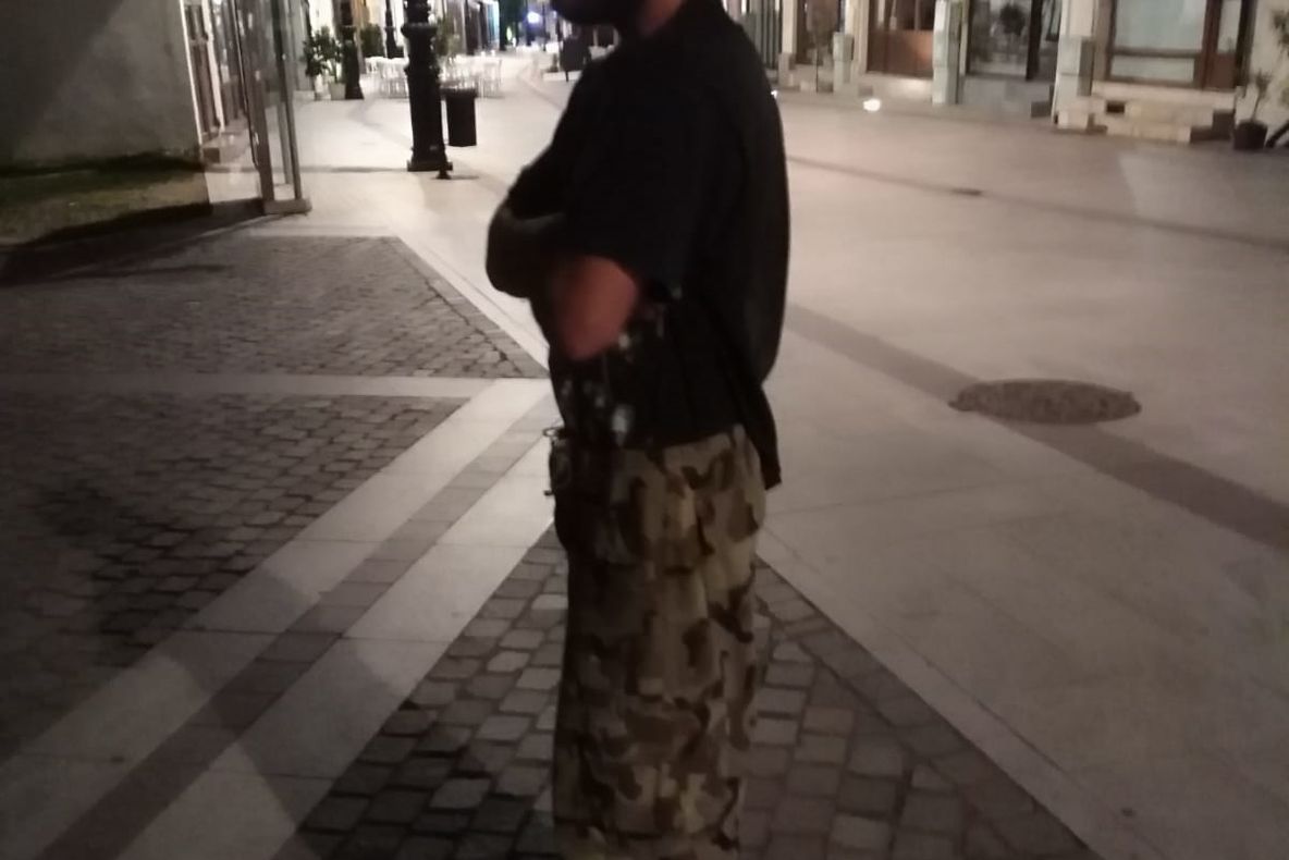 FOTO. Zeci de cerșetori amendați de polițiștii locali din Craiova. Acțiune derulată la scurt timp după un mesaj al fostului primar Lia Olguța Vasilescu