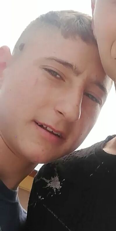 Adolescent de 17 ani, din Dolj, dat dispărut. Ar fi ieșit din țară fără acordul tatălui