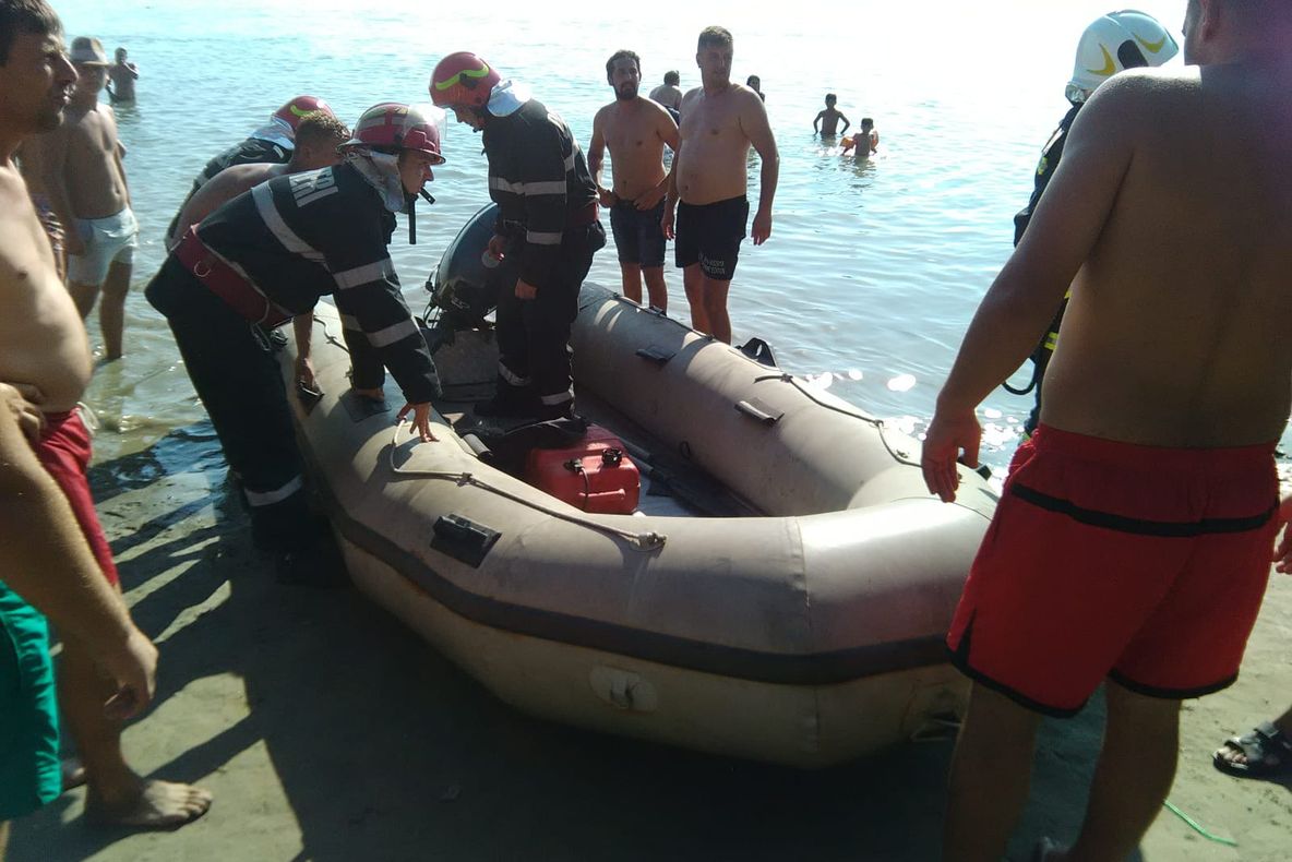Scafandrii din două județe caută un tânăr înecat în Dunăre, la Cetate -VIDEO