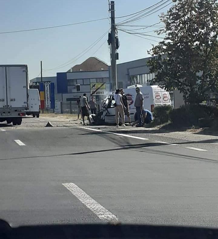Tânăr rănit în accident rutier, la Craiova