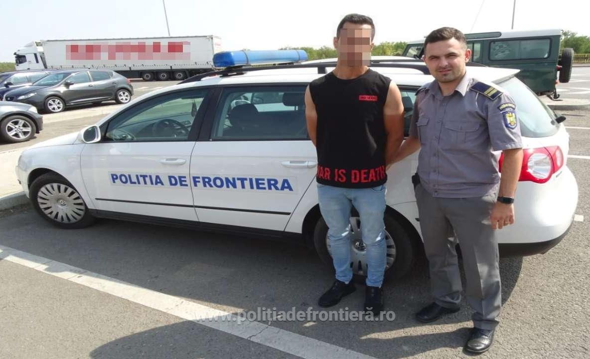 Prins cu pașaportul fals la Frontiera Calafat