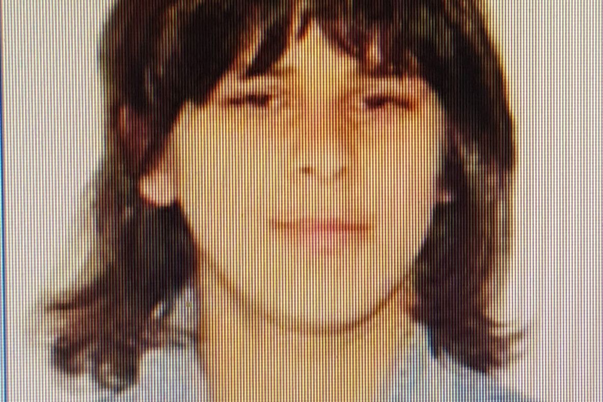 Doljeancă de 18 ani, dată dispărută. A plecat în Franța și familia nu mai știe nimic de ea