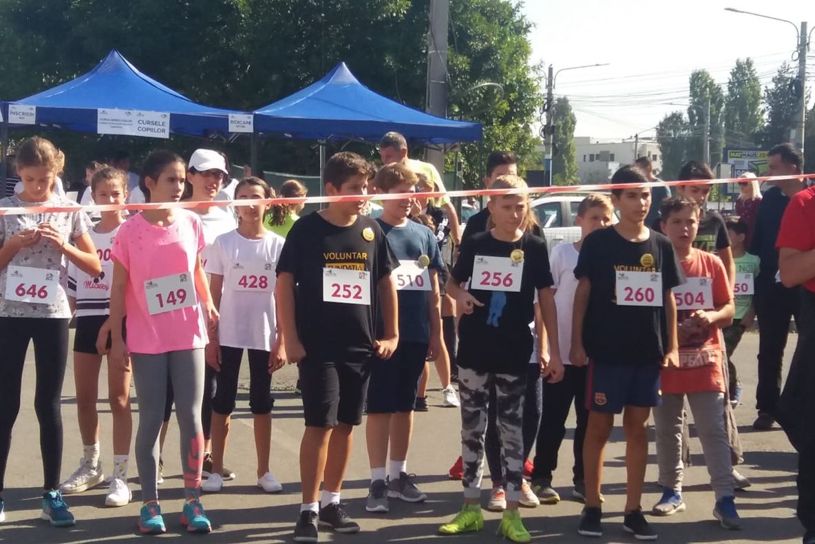 Peste 1.200 de persoane au alergat la Semimaratonul Craiovei