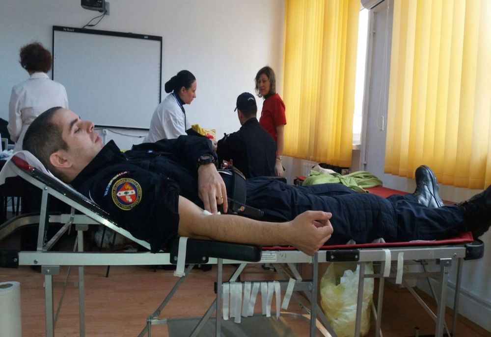 Jandarmii din Craiova au donat sânge