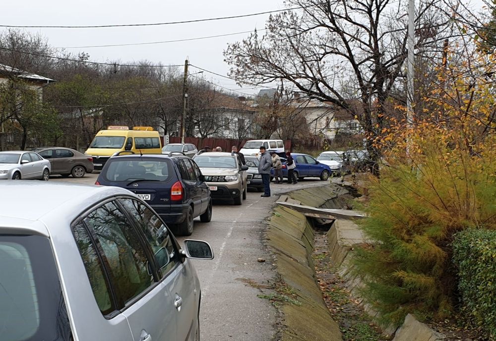 Bătaie lângă secția de votare. Angajatul unei primării din Dolj, acuzat de lovire