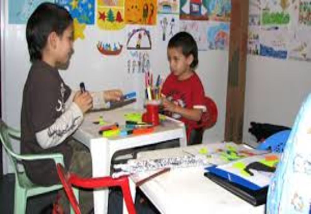 Fetiță de 4 ani dată afară din gradiniță în ziua de Sf. Nicolae