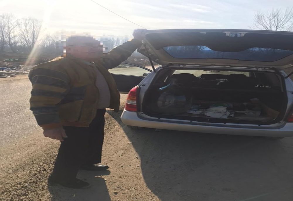 Amenzi aplicate doljenilor prinși că aruncau molozul pe câmp