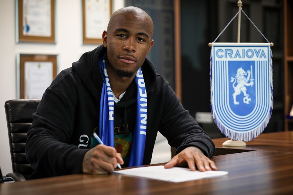 Universitatea Craiova a bătut palma cu fundașul Claude Dielna