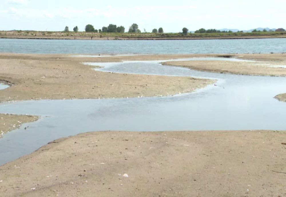 Debitul Dunării a ajuns la mai puţin de o jumătate din media multianuală