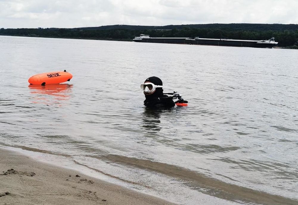 Dolj: Trupul neînsufleţit al bărbatului înecat în Dunăre, găsit de scafandri