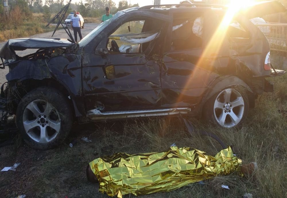 Accident în Dolj: S-a răsturnat cu maşina şi a murit